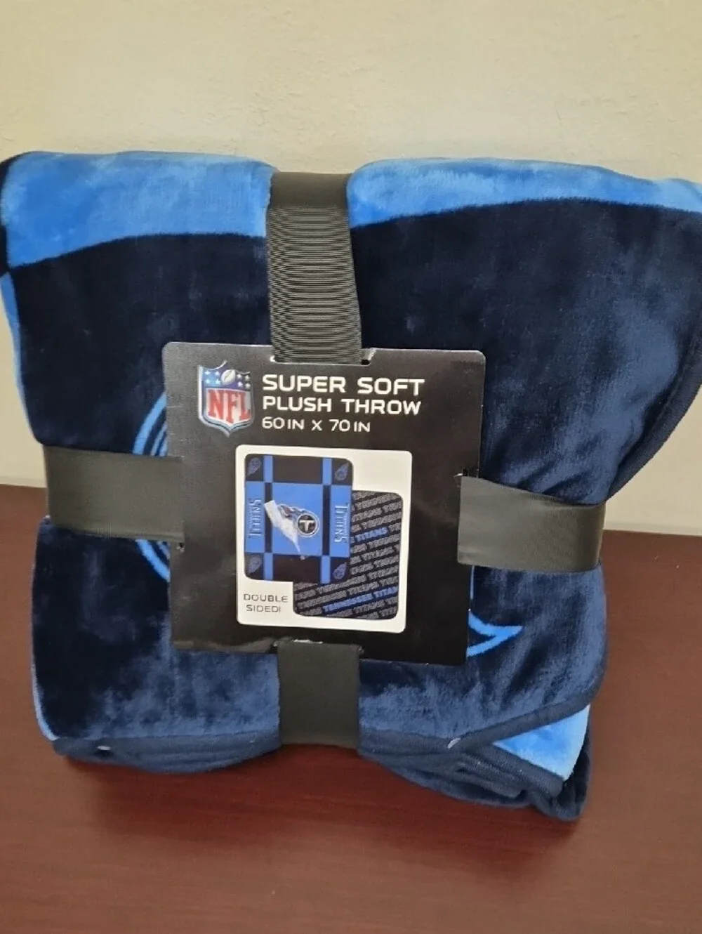 NFL Tennessee Titans Plush Throw - Navy & Light Blue